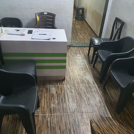 Bapuji Dormitory Hostel Mumbai Kültér fotó