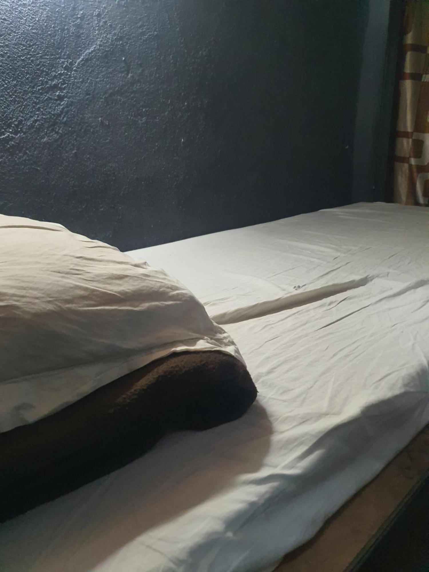 Bapuji Dormitory Hostel Mumbai Kültér fotó