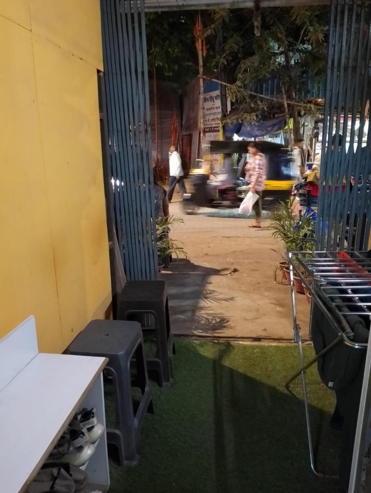 Bapuji Dormitory Hostel Mumbai Kültér fotó